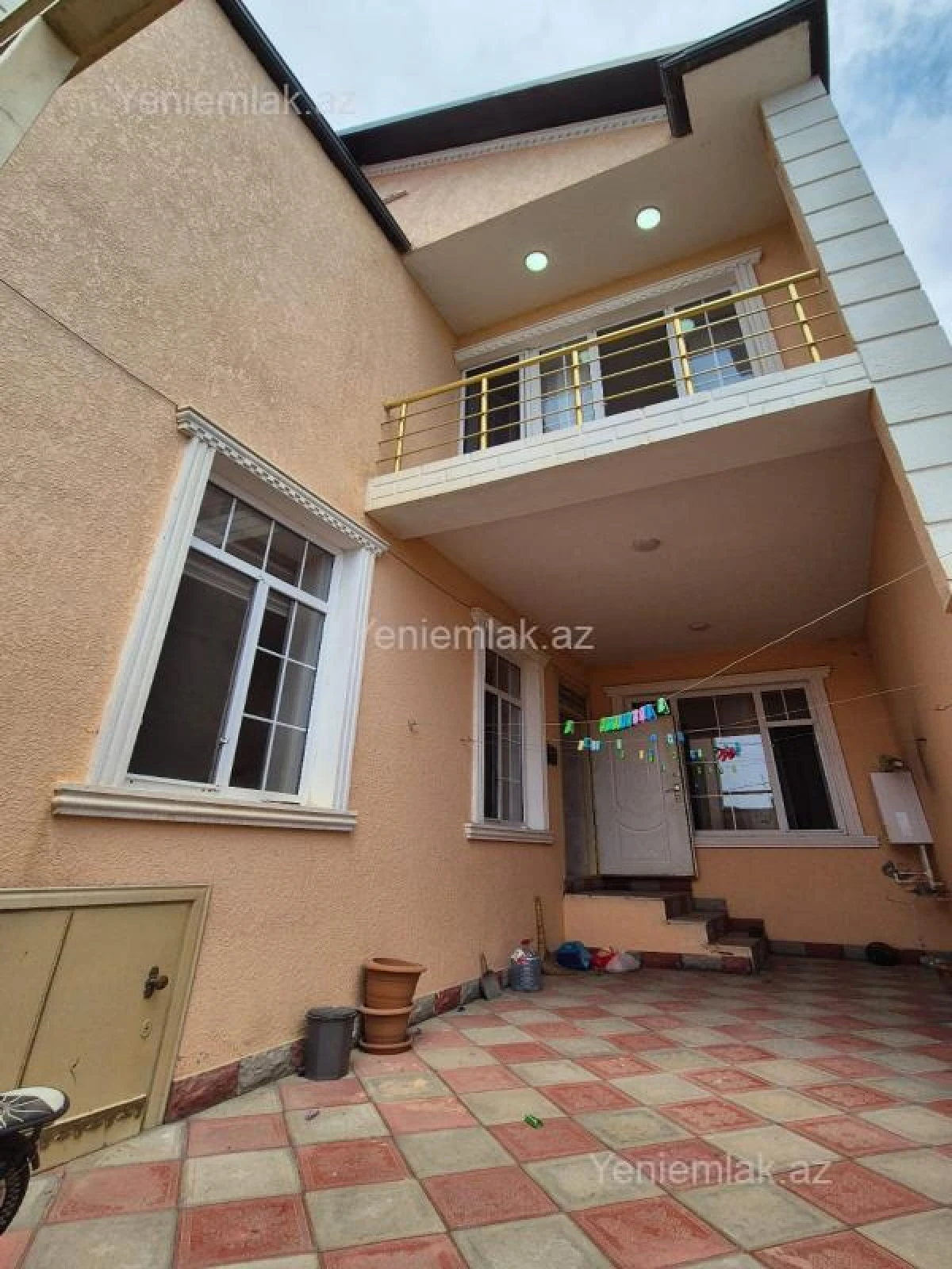 Satılır 4 otaqlı həyət evi 125 m²