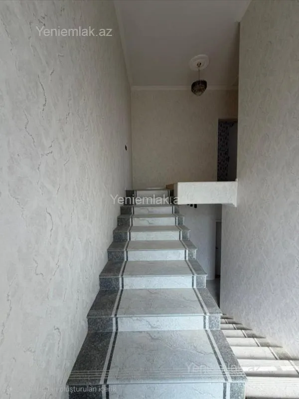 Satılır 4 otaqlı həyət evi 150 m²