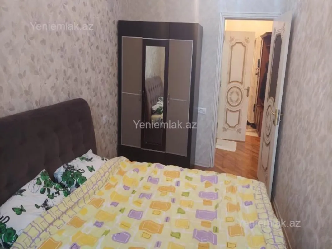 Satılır 2 otaqlı köhnə tikili 55 m²