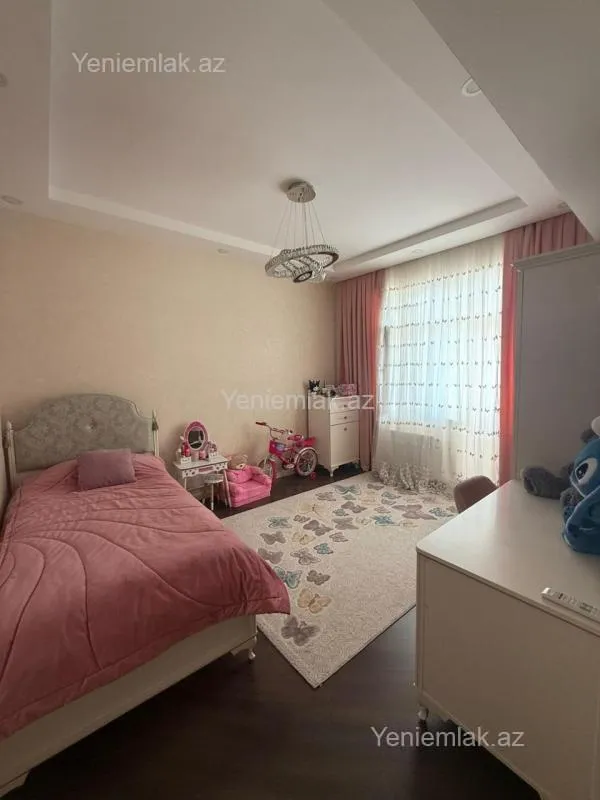 Satılır 3 otaqlı yeni tikili 100 m²