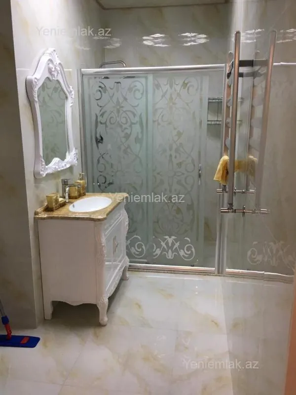 Satılır 3 otaqlı yeni tikili 100 m²