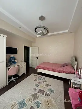 Satılır 3 otaqlı yeni tikili 100 m²