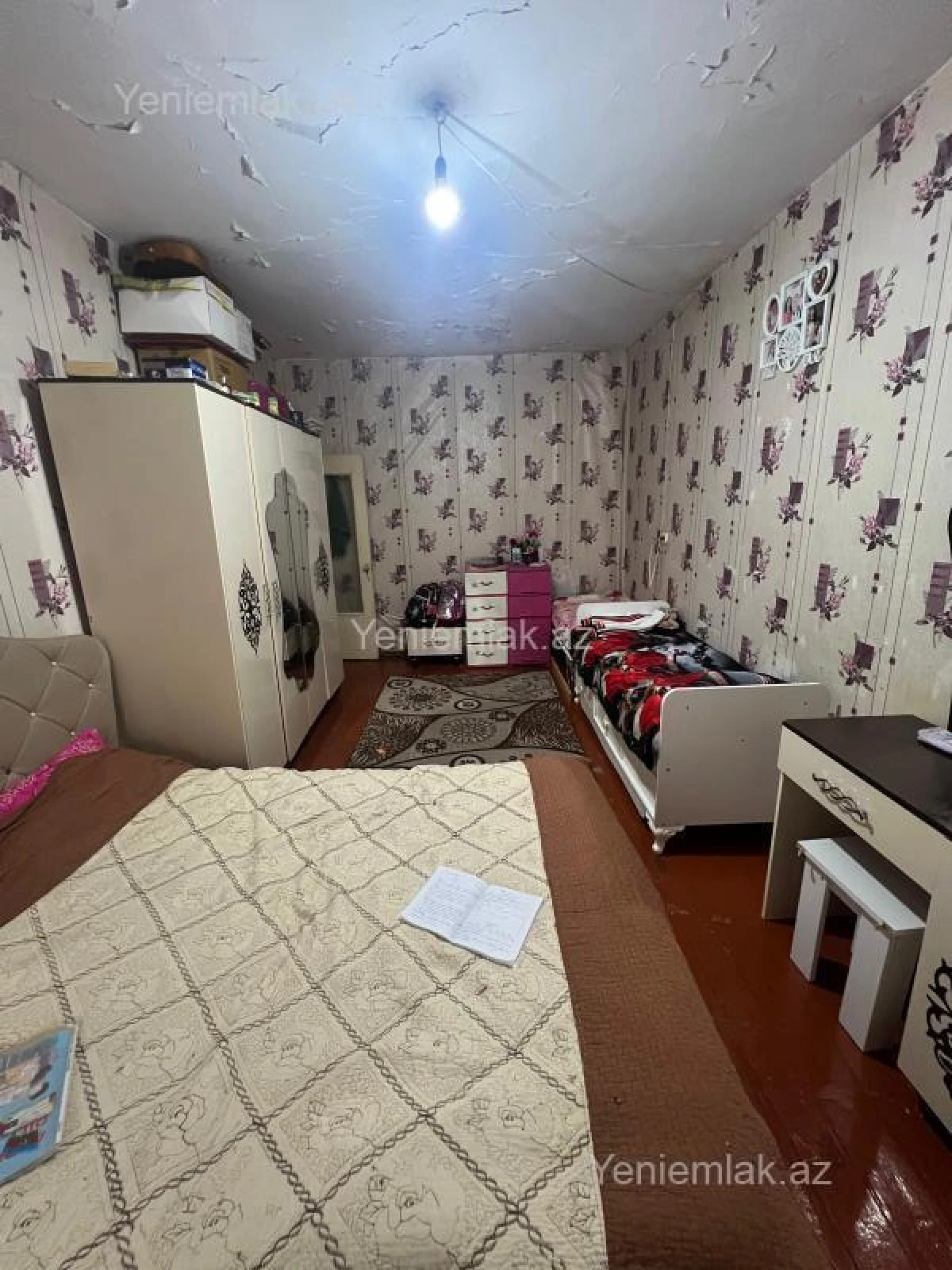 Satılır 4 otaqlı köhnə tikili 100 m²