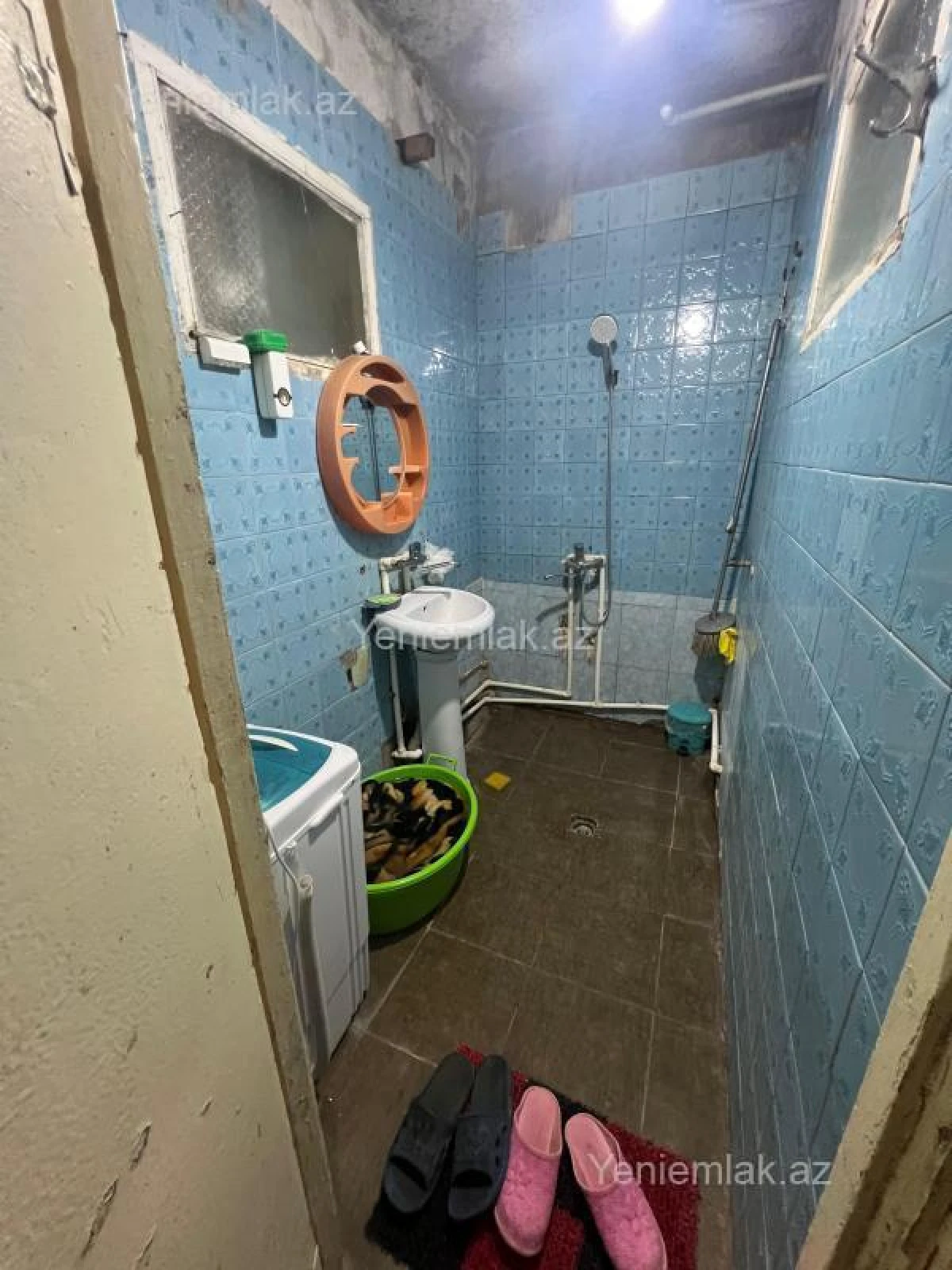 Satılır 4 otaqlı köhnə tikili 100 m²