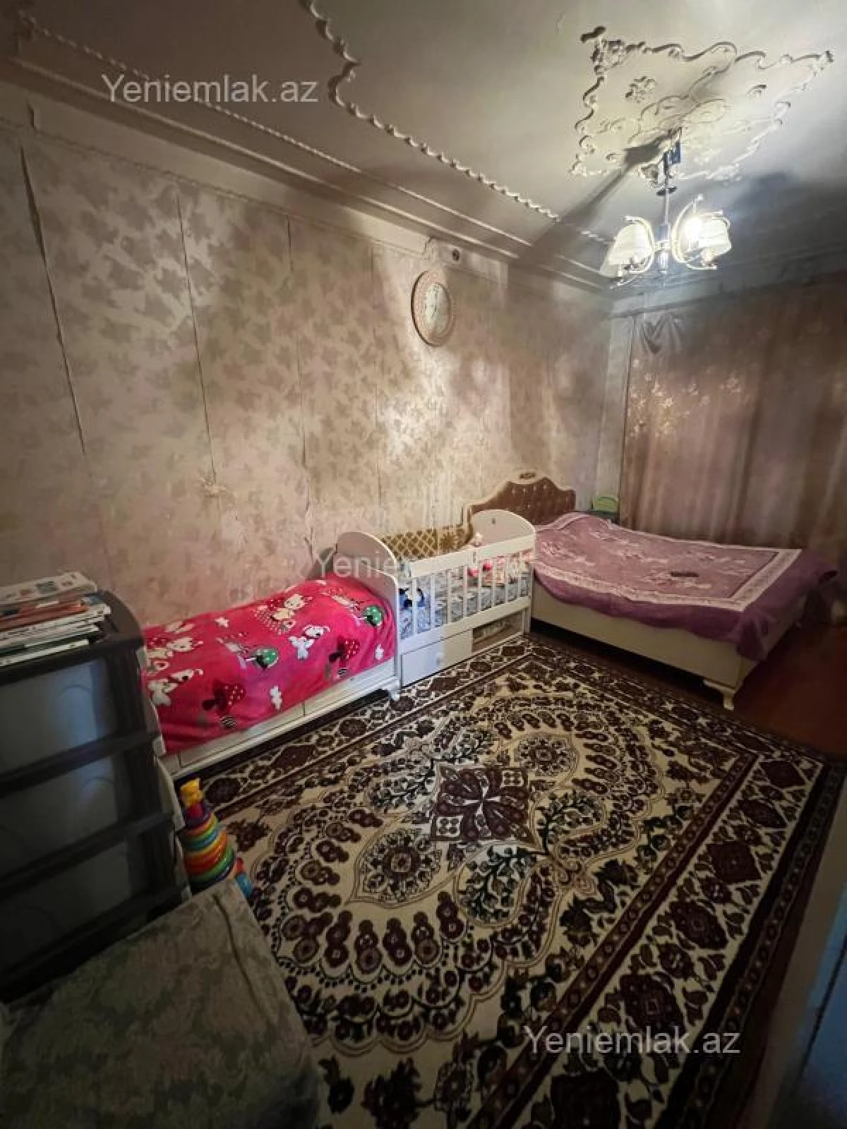 Satılır 4 otaqlı köhnə tikili 100 m²