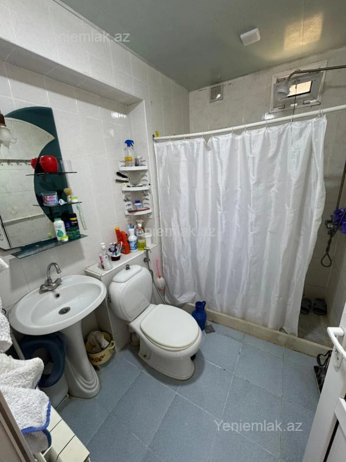 Satılır 4 otaqlı köhnə tikili 90 m²