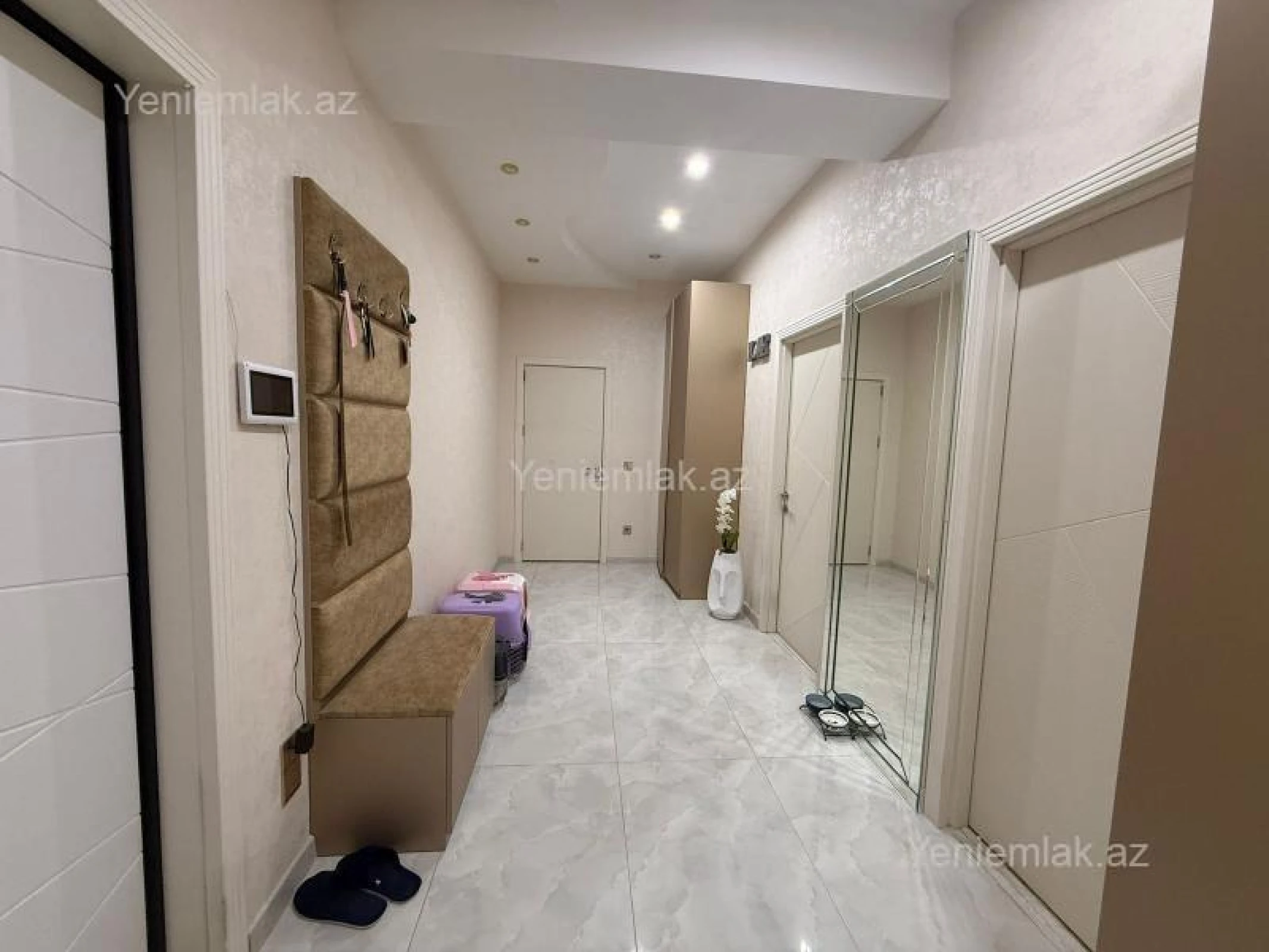 Satılır 2 otaqlı yeni tikili 128 m²