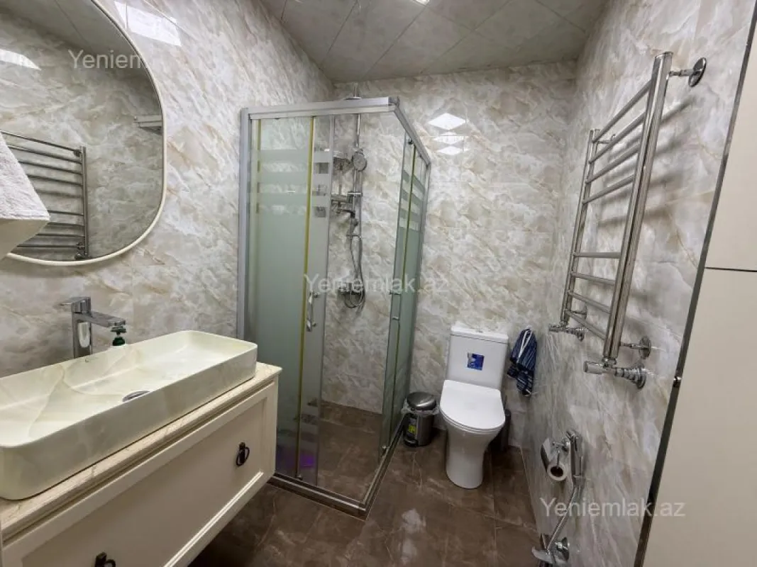 Satılır 2 otaqlı yeni tikili 128 m²