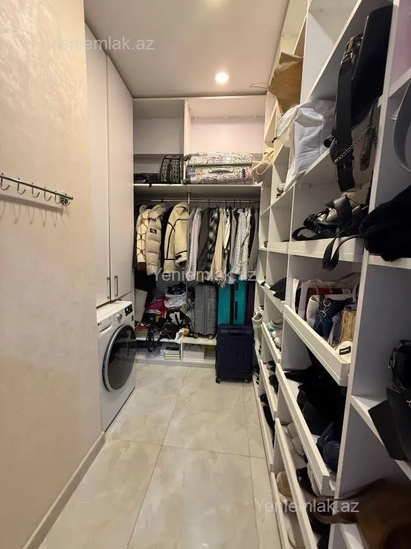 Satılır 2 otaqlı yeni tikili 128 m²