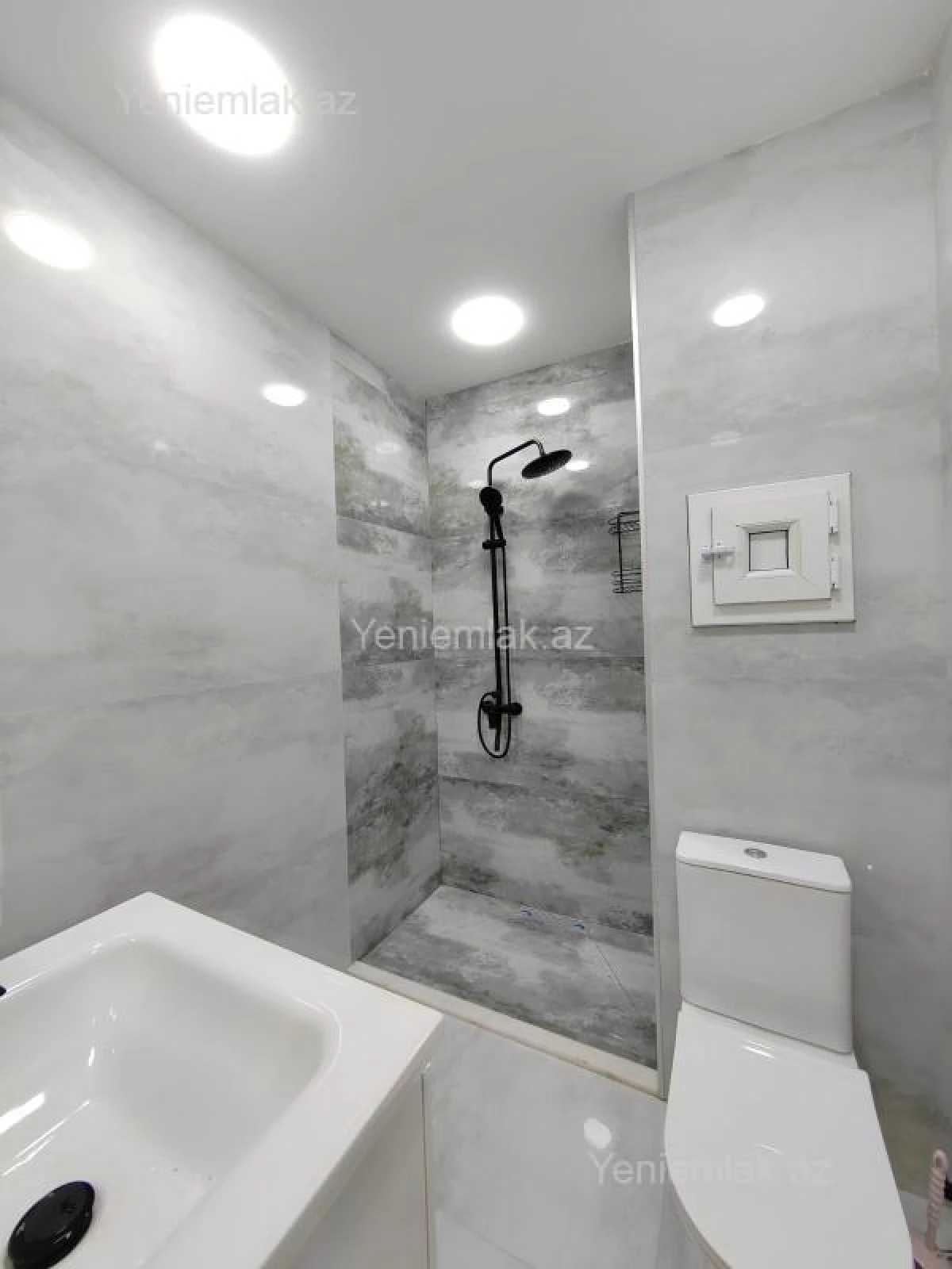 Satılır 2 otaqlı köhnə tikili 45 m²