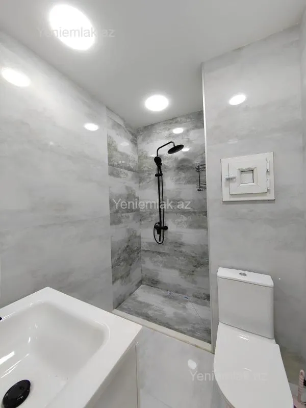 Satılır 2 otaqlı köhnə tikili 45 m²