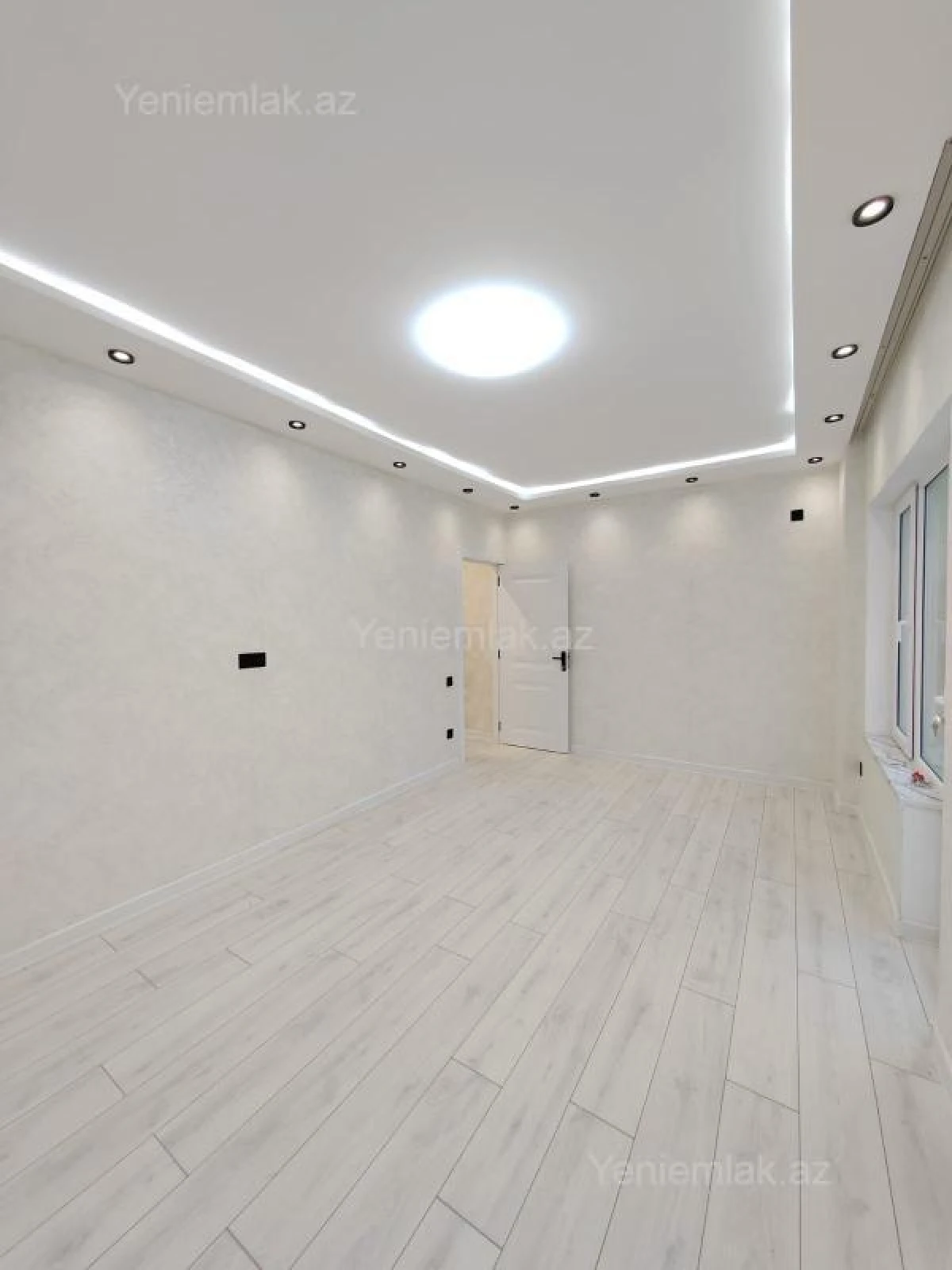 Satılır 2 otaqlı köhnə tikili 45 m²