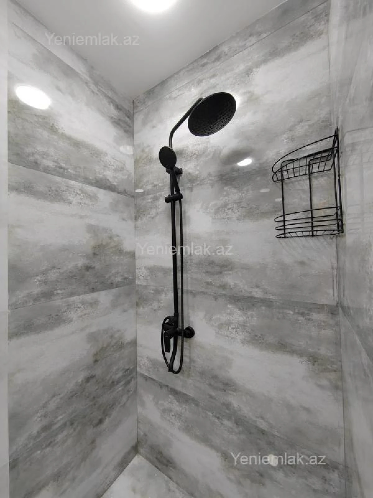 Satılır 2 otaqlı köhnə tikili 45 m²