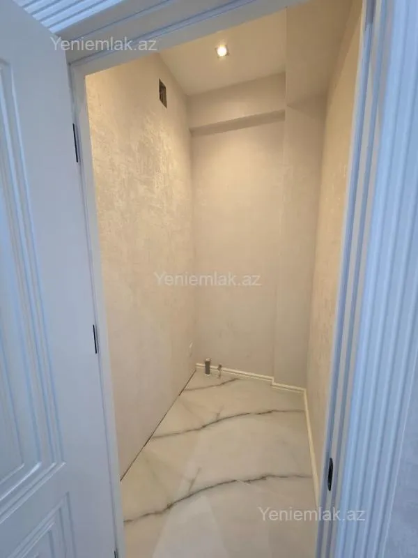 Satılır 3 otaqlı yeni tikili 87 m²