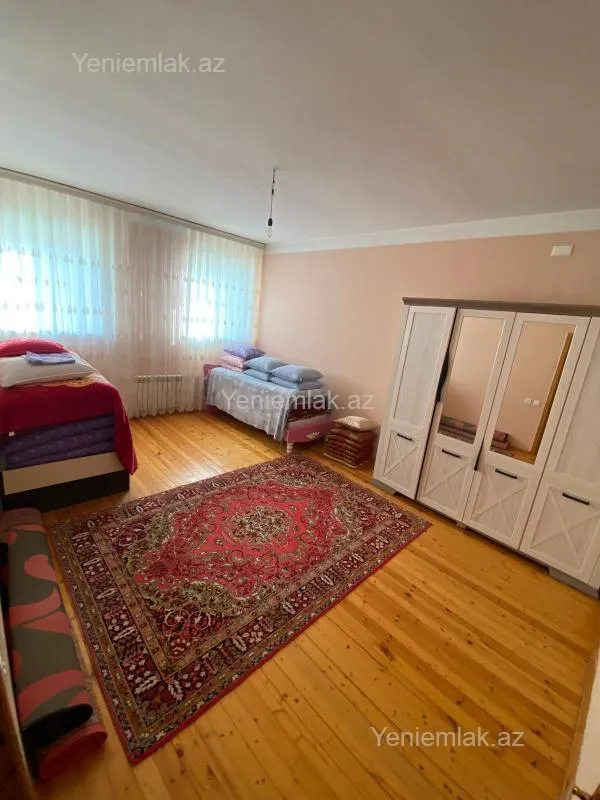 Satılır 6 otaqlı həyət evi 299 m²