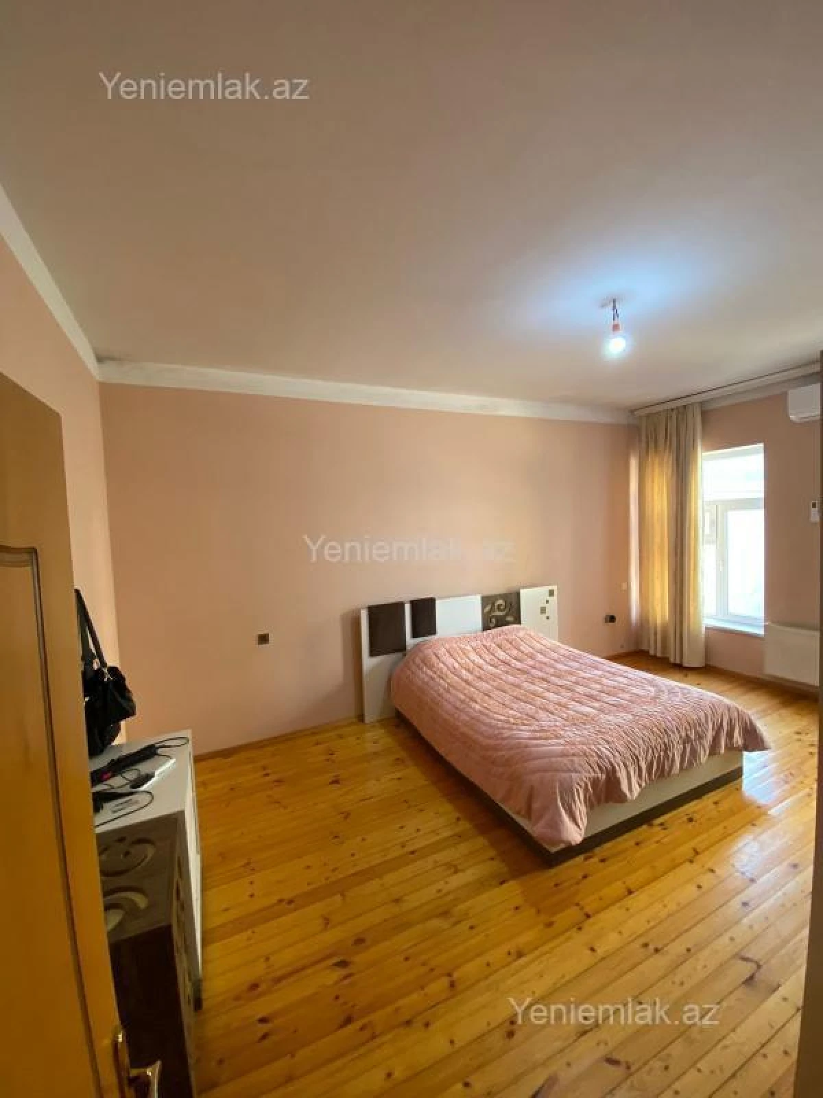 Satılır 6 otaqlı həyət evi 299 m²