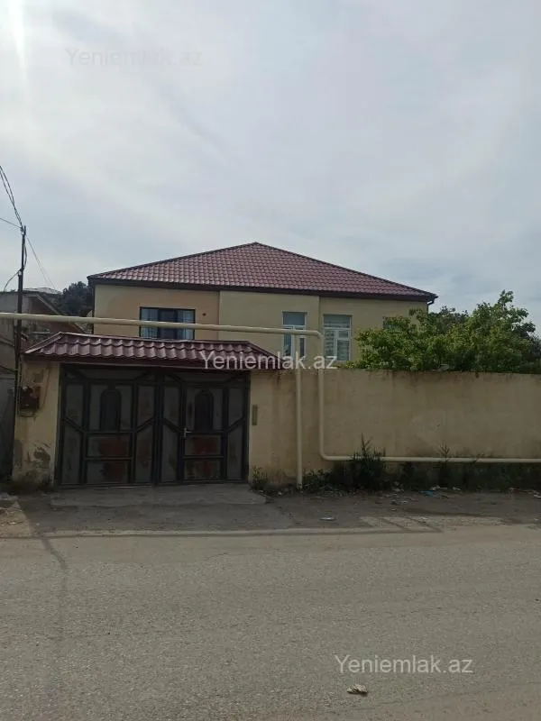 Satılır 6 otaqlı həyət evi 299 m²