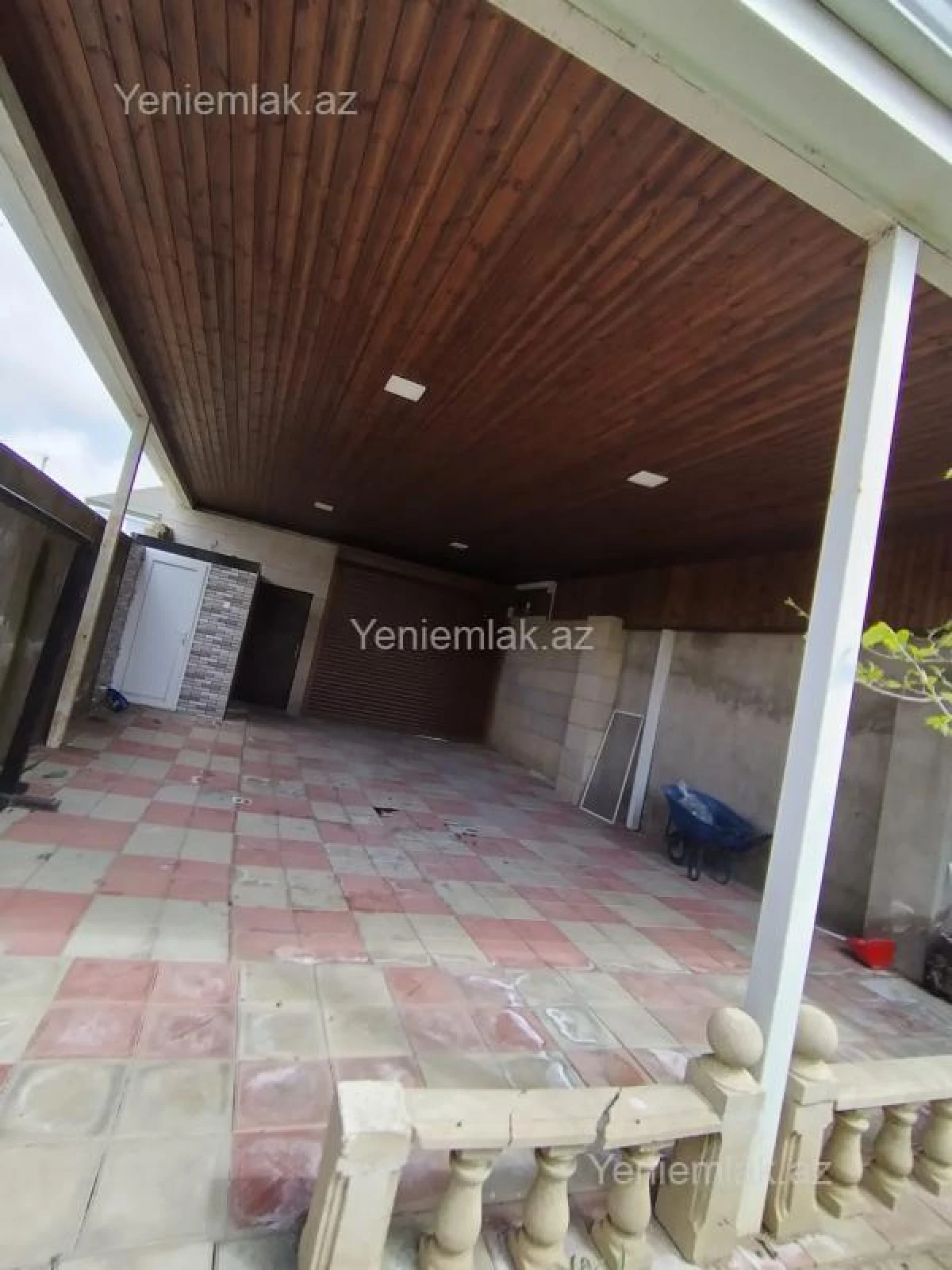 Satılır 4 otaqlı həyət evi 100 m²