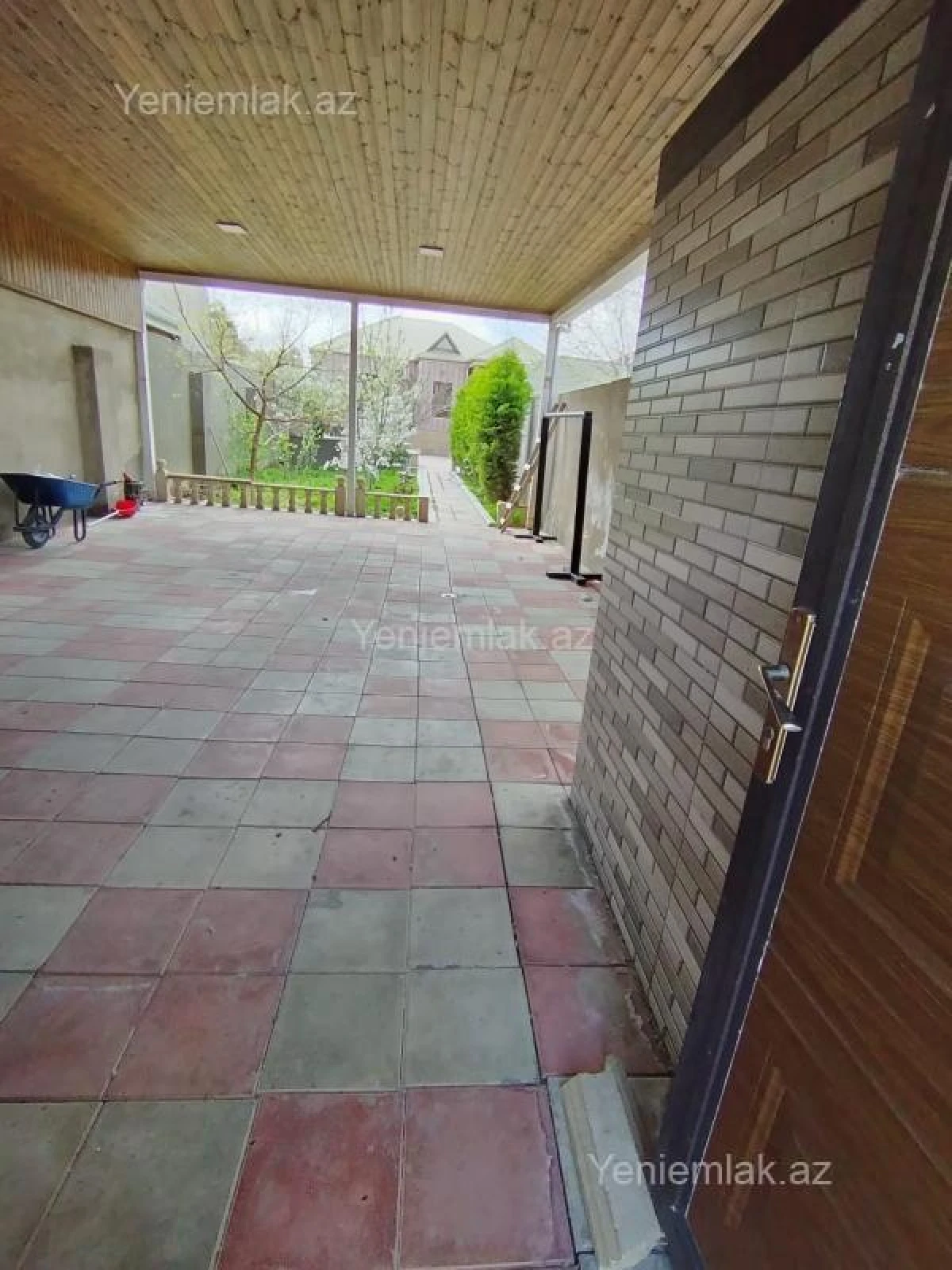 Satılır 4 otaqlı həyət evi 100 m²