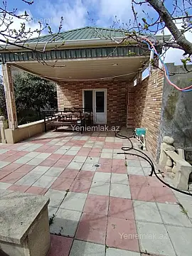 Satılır 4 otaqlı həyət evi 100 m²
