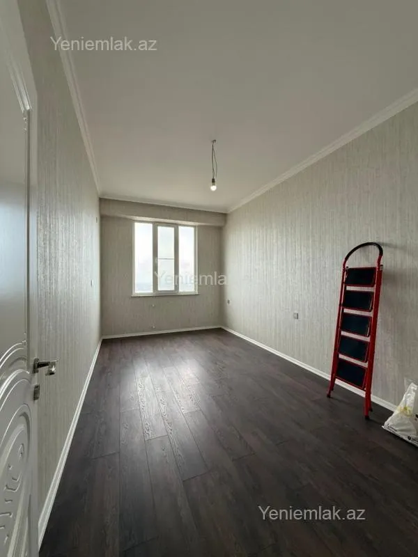 Satılır 3 otaqlı yeni tikili 70 m²