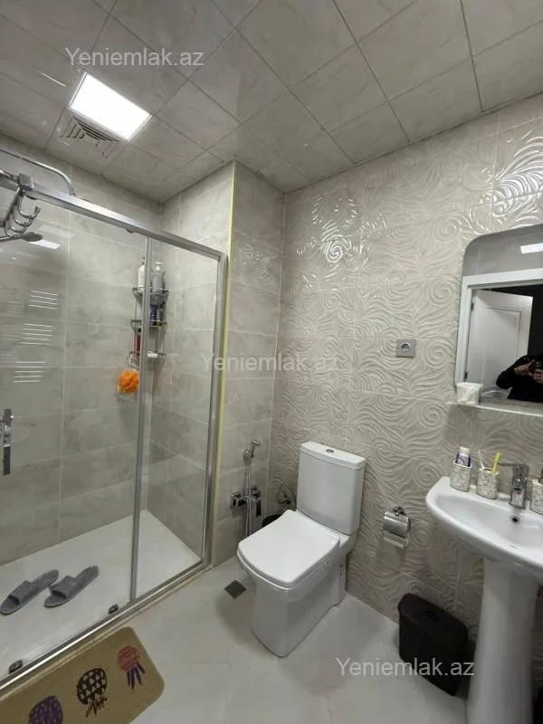 Satılır 3 otaqlı yeni tikili 70 m²