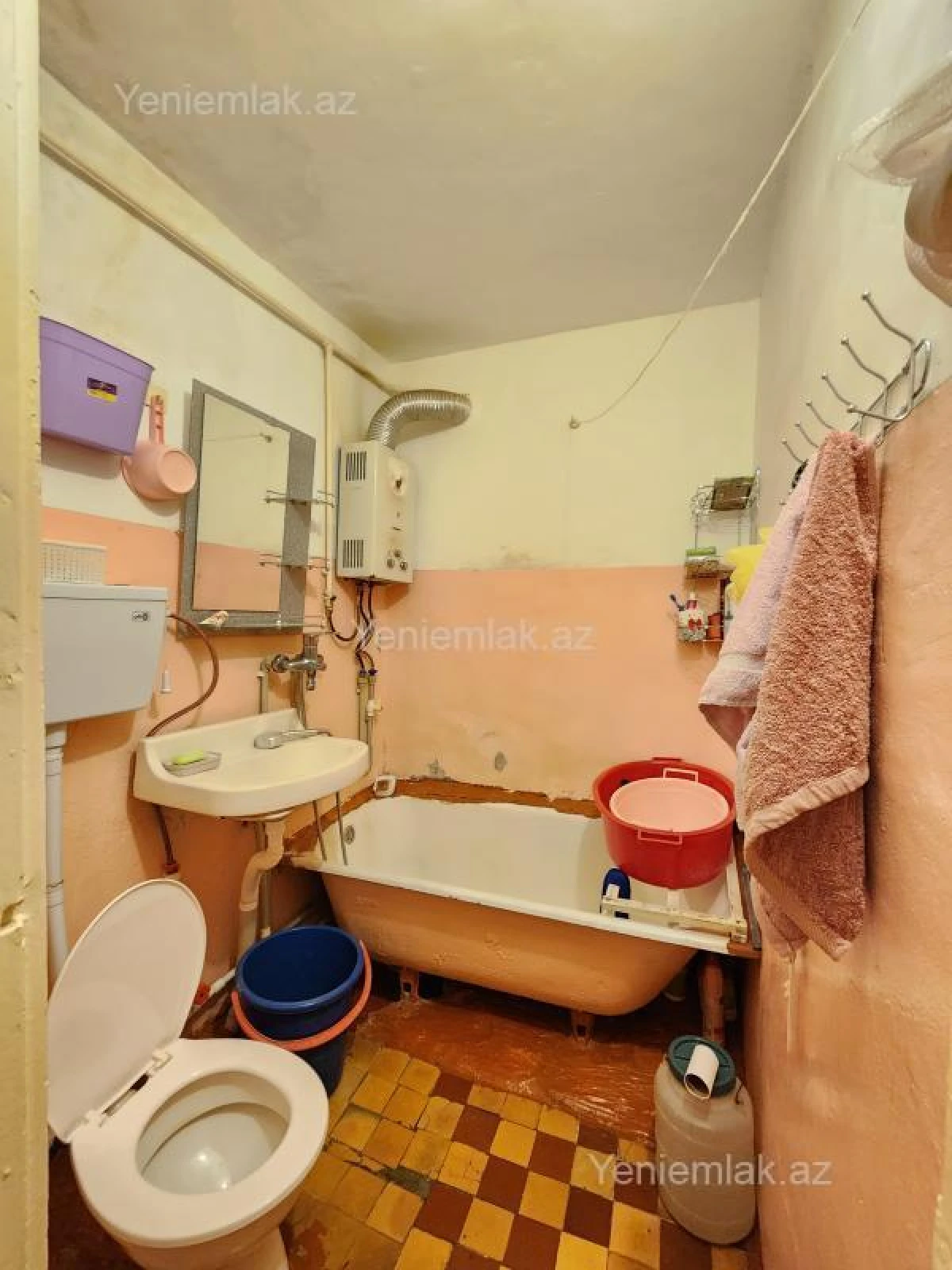 Satılır 2 otaqlı köhnə tikili 50 m²