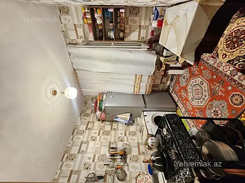 Satılır 2 otaqlı köhnə tikili 50 m²
