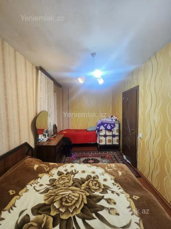 Satılır 2 otaqlı köhnə tikili 50 m²