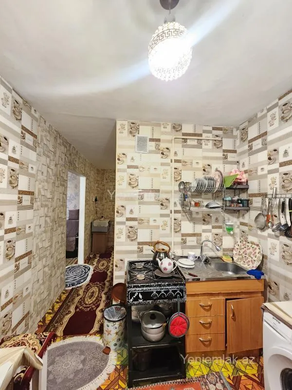 Satılır 2 otaqlı köhnə tikili 50 m²