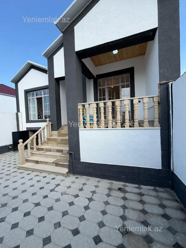 Satılır 3 otaqlı həyət evi 100 m²