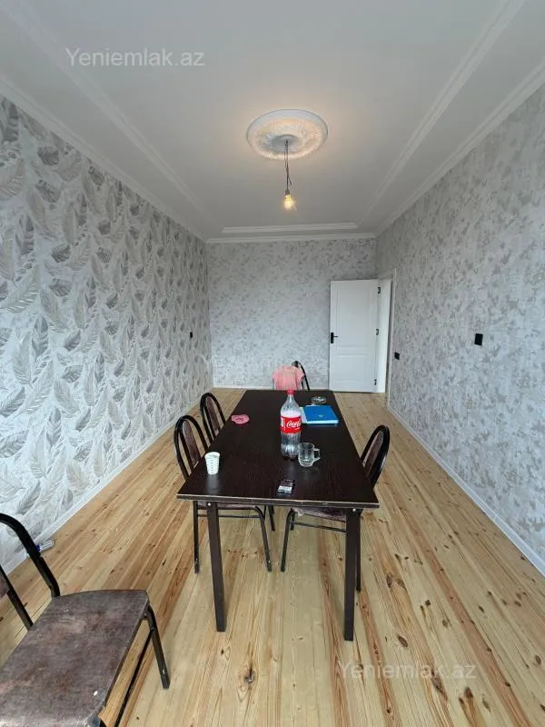 Satılır 3 otaqlı həyət evi 100 m²