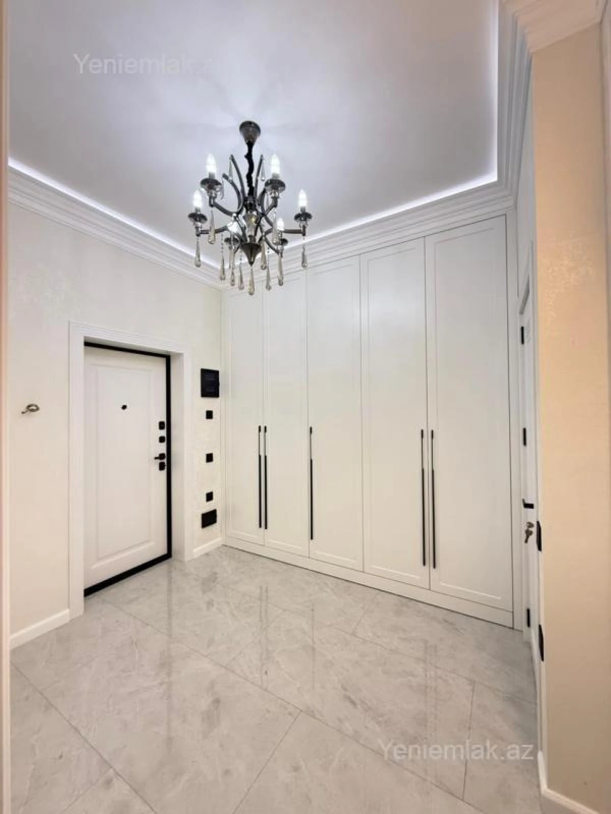 Satılır 2 otaqlı yeni tikili 63 m²