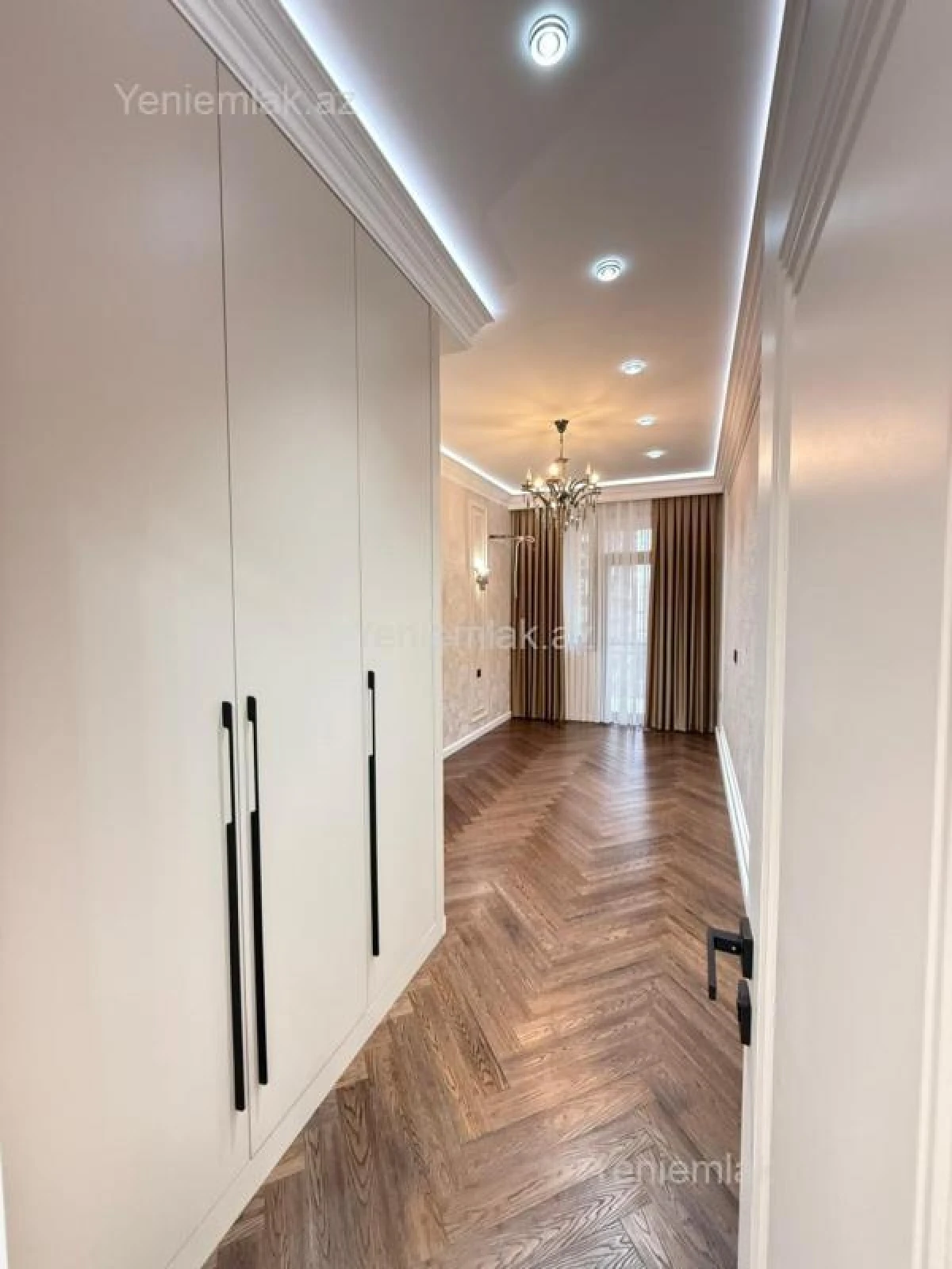 Satılır 2 otaqlı yeni tikili 63 m²