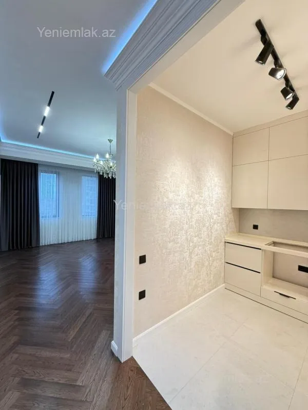 Satılır 2 otaqlı yeni tikili 63 m²