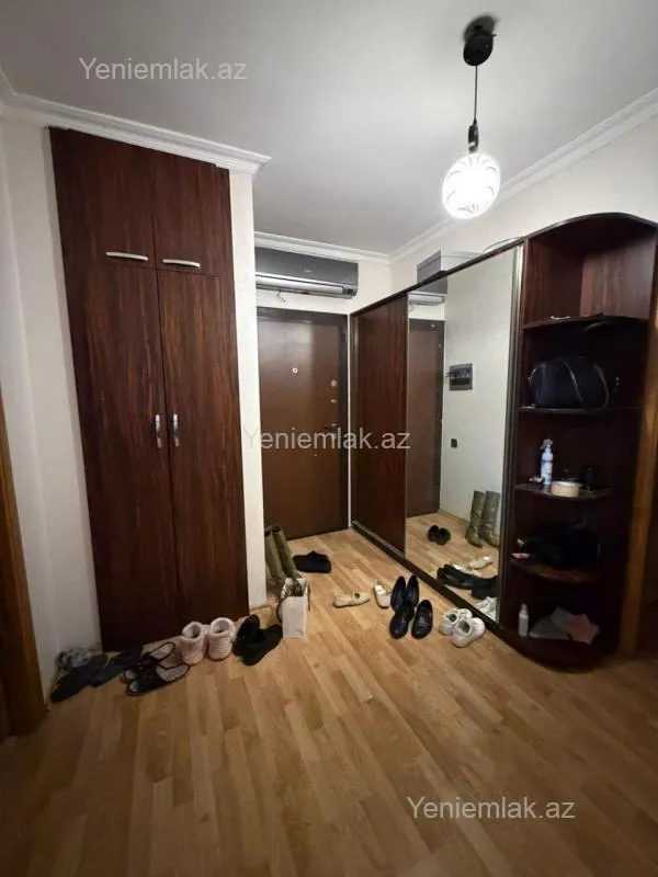 Satılır 3 otaqlı köhnə tikili 85 m²