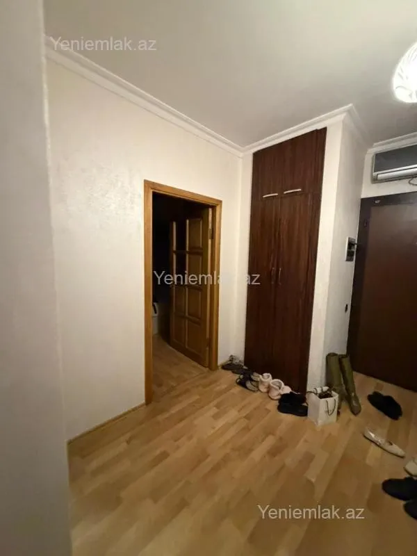 Satılır 3 otaqlı köhnə tikili 85 m²