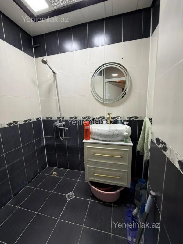 Satılır 3 otaqlı köhnə tikili 85 m²