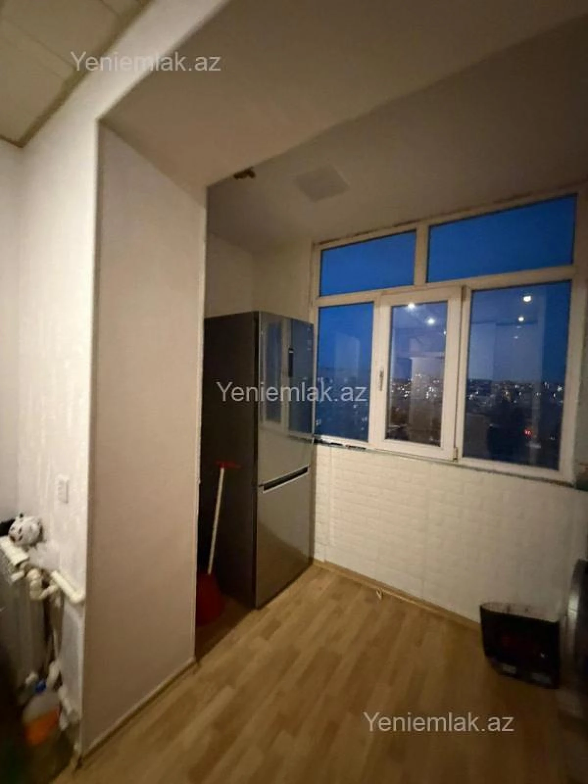 Satılır 3 otaqlı köhnə tikili 85 m²