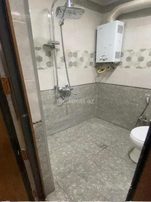 Satılır 3 otaqlı köhnə tikili 70 m²