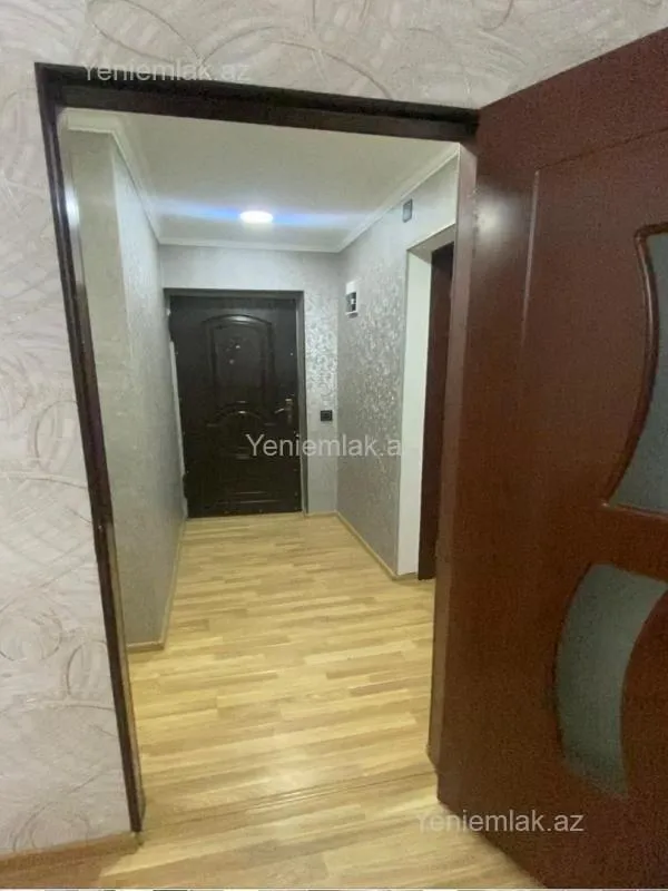 Satılır 3 otaqlı köhnə tikili 70 m²