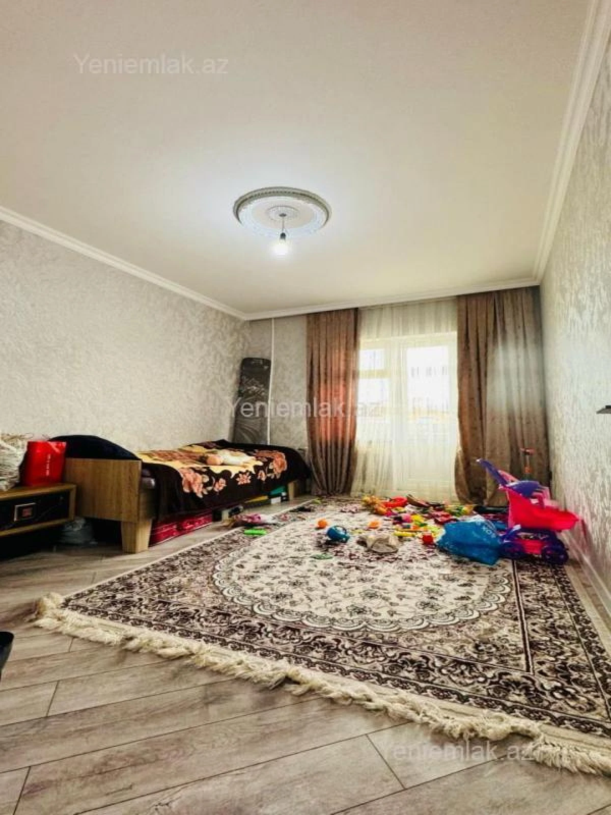 Satılır 2 otaqlı köhnə tikili 55 m²