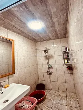 Satılır 2 otaqlı köhnə tikili 55 m²