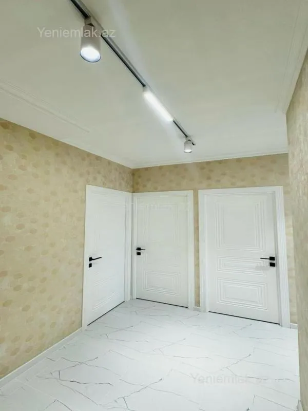 Satılır 2 otaqlı köhnə tikili 55 m²