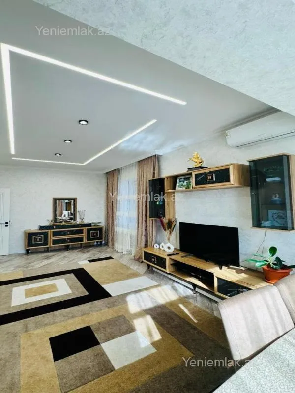 Satılır 2 otaqlı köhnə tikili 55 m²