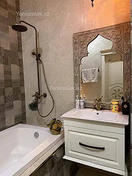 Satılır 4 otaqlı yeni tikili 163 m²