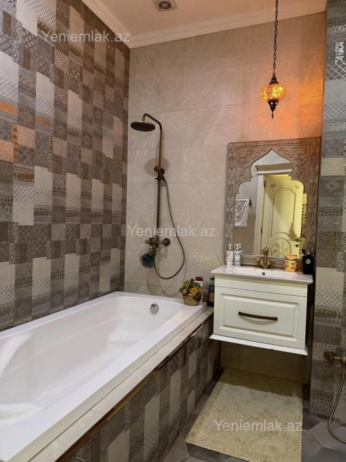 Satılır 4 otaqlı yeni tikili 163 m²