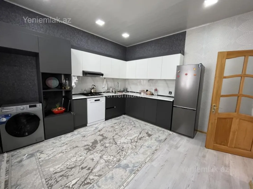 Satılır 4 otaqlı həyət evi 100 m²