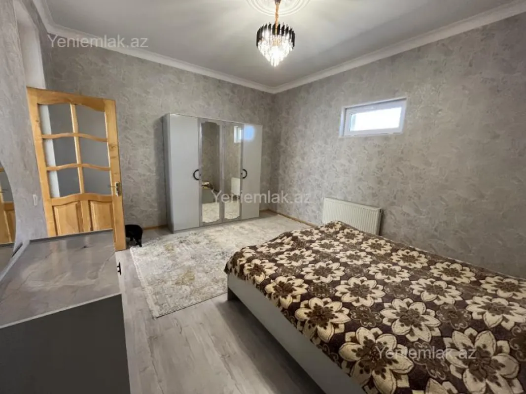 Satılır 4 otaqlı həyət evi 100 m²