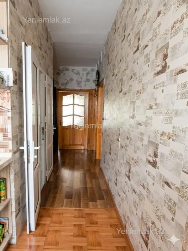 Satılır 3 otaqlı köhnə tikili 80 m²